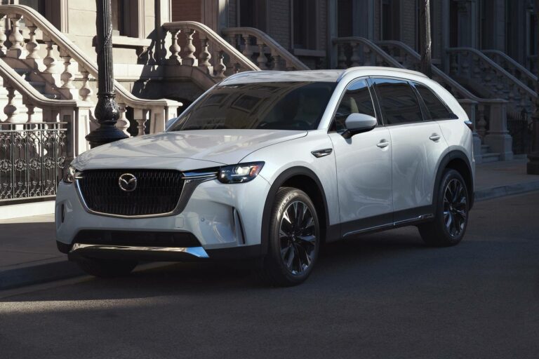 2026 Mazda CX-90 Hybrid: A Symphony of Power and Efficiency